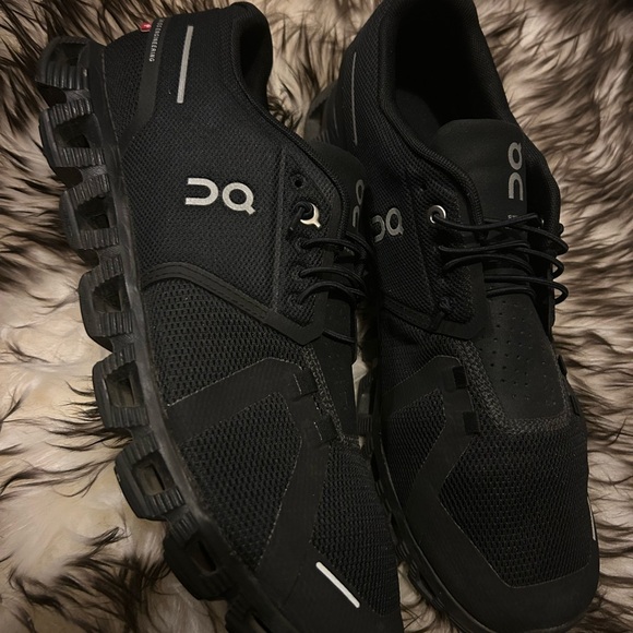 On Running Other - On Cloud Mens Running Black Athletic Shoes